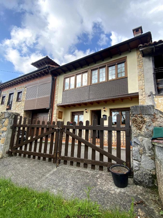 Villa Casa Luisa Biedes, Pilona Infiesto Exterior foto