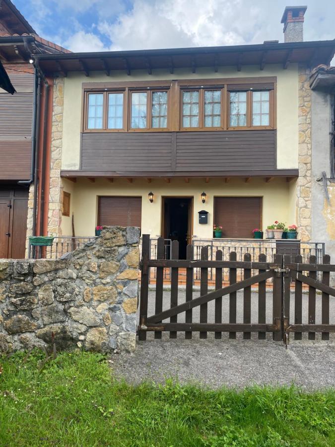 Villa Casa Luisa Biedes, Pilona Infiesto Exterior foto